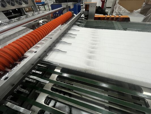 고효율 필터 생산 라인 300mm 플리트 높이 자동 HEPA 필터 플리팅 및 접착 생산 라인